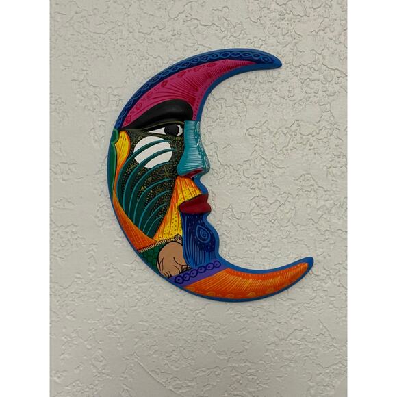 Hand-Painted Crescent Moon Wall Hanging – Vibrant Talavera Style Face – 7” - Picture 5 of 7